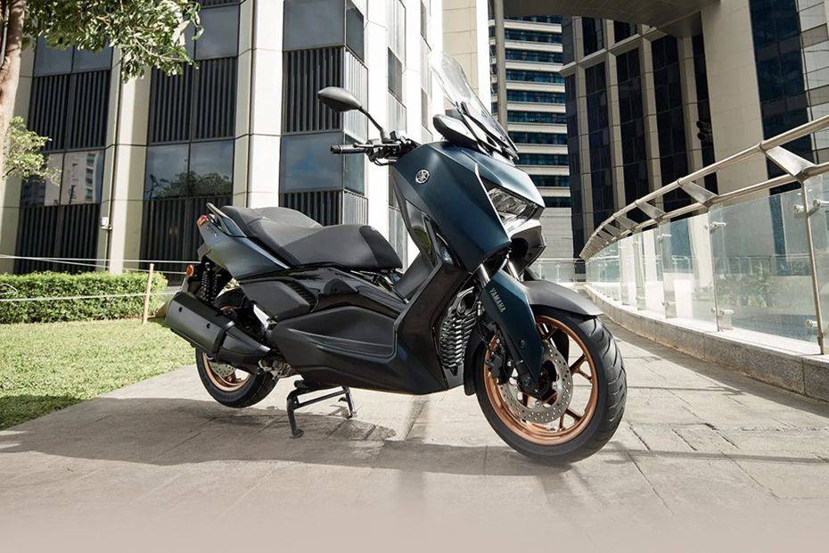 Yamaha Xmax 2024 สกูตเตอร์ 300 ซี.ซี. ราคา 189,900 บาท