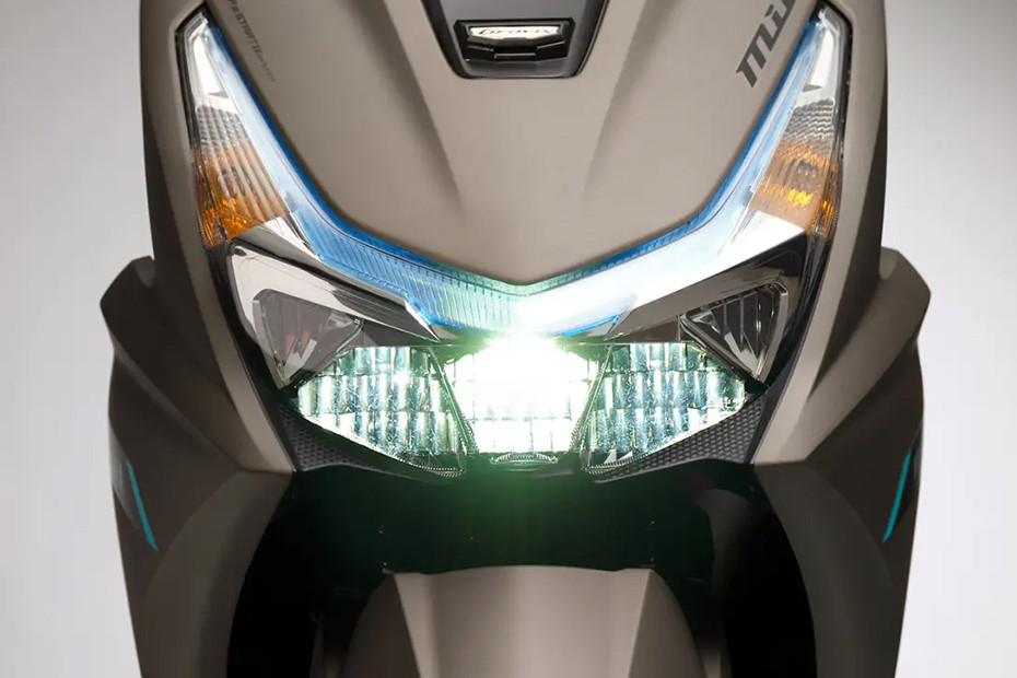 Yamaha Mio Gravis Head Light View Yamaha Mio Gravis Head Light View