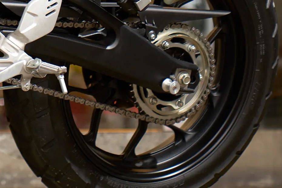 Yamaha XSR155 Drive View