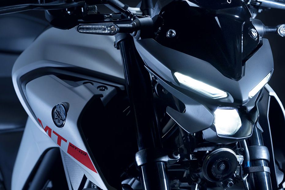 Yamaha MT-03 Head Light View Yamaha MT-03 Head Light View