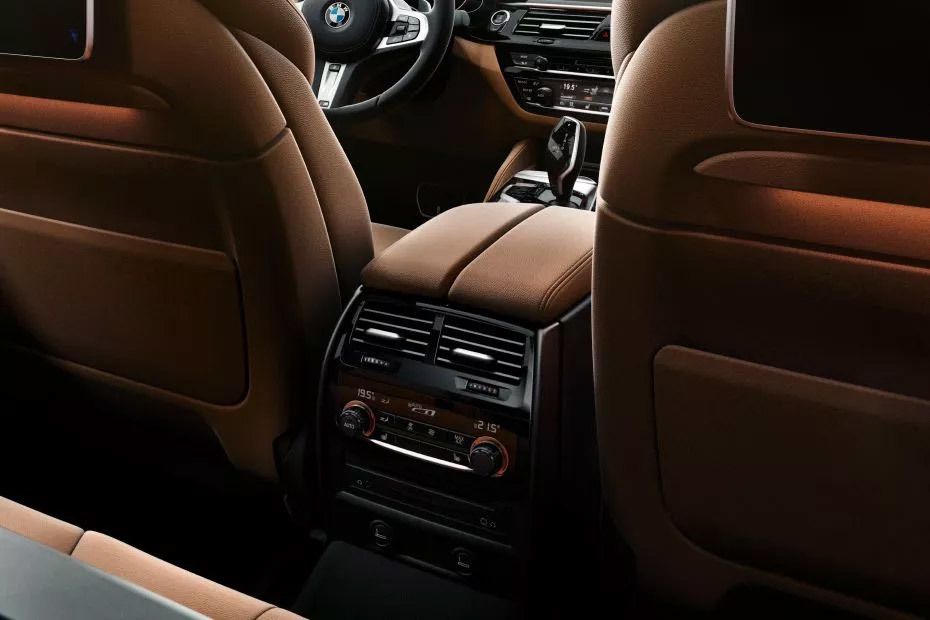 BMW 6 Series Gran Turismo Rear Ac Controls