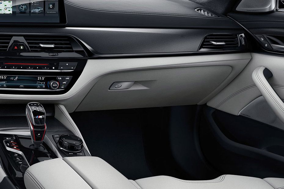 BMW M5 Sedan Competition Glove Box BMW M5 Sedan Competition Glove Box