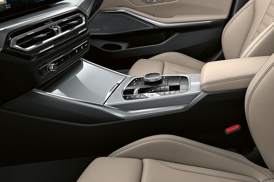 BMW 3 Series Touring Center Controls