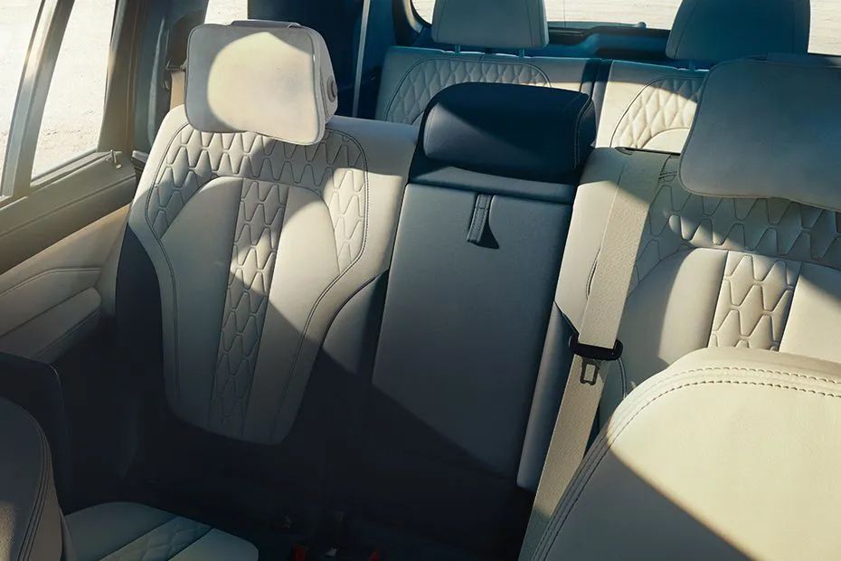 BMW X7 Rear Seats BMW X7 Rear Seats