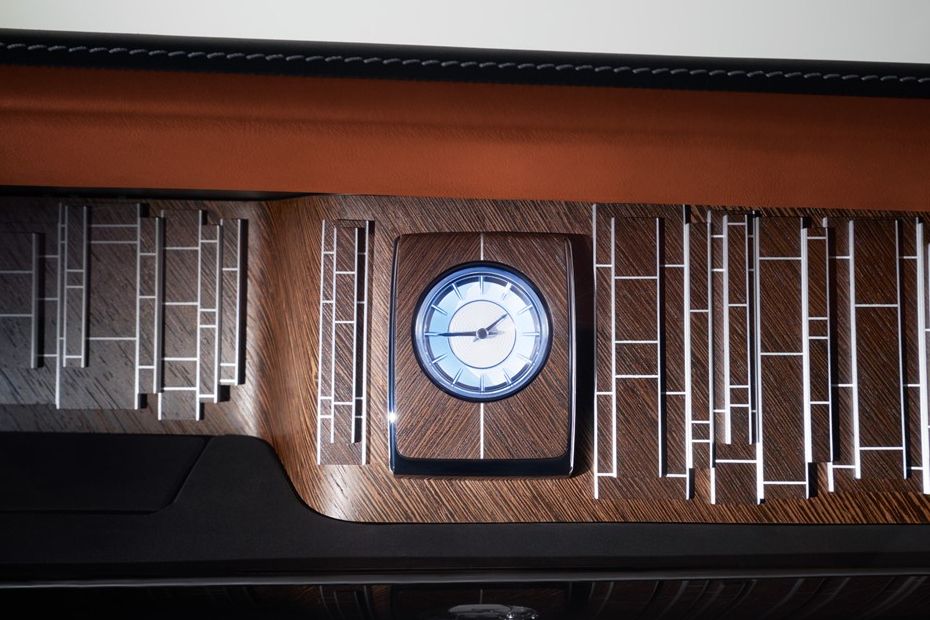 Rolls-Royce Phantom Clock
