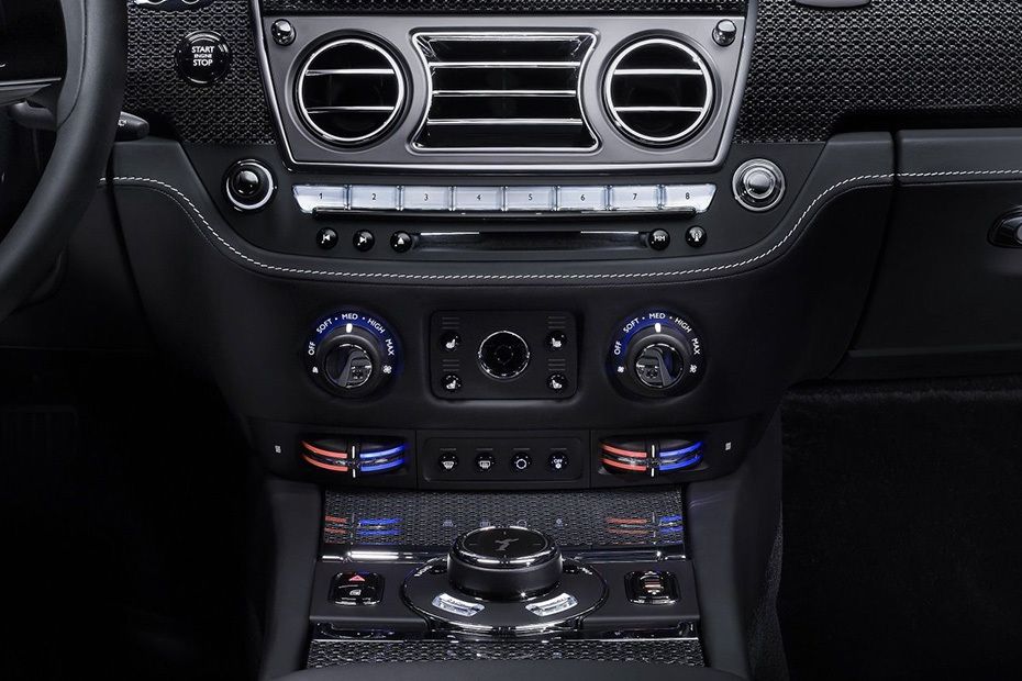 Rolls-Royce Wraith Stereo View Rolls-Royce Wraith Stereo View