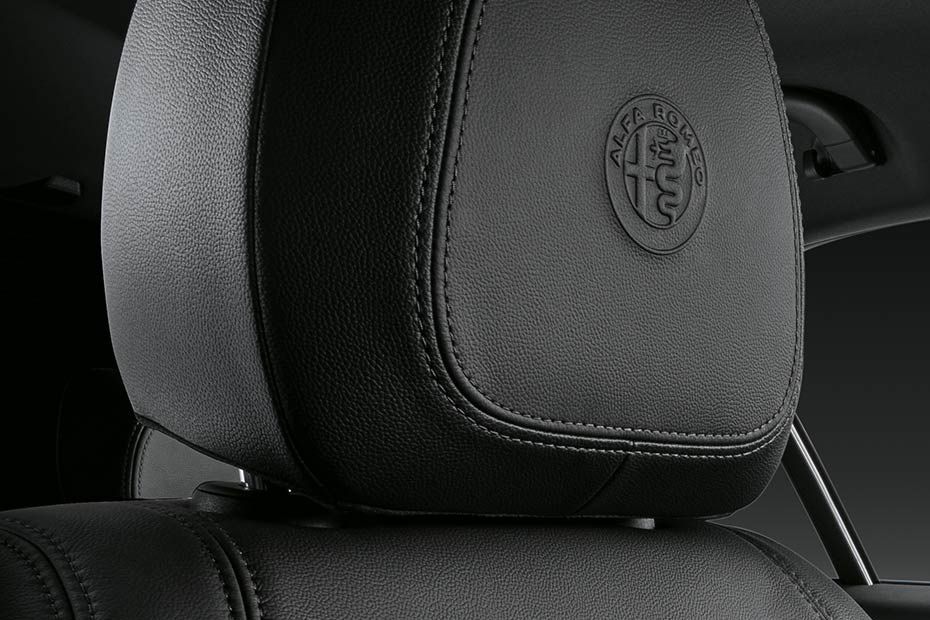 Alfa Romeo Giulia Front Seat Headrest