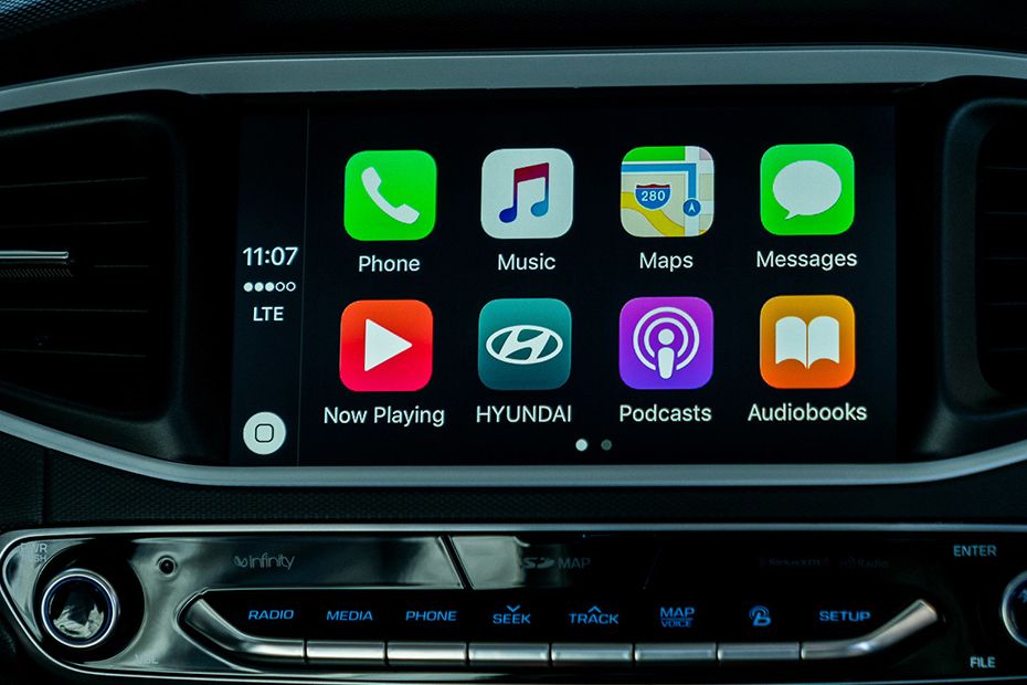 Hyundai Ioniq EV Stereo View Stereo View of Ioniq EV