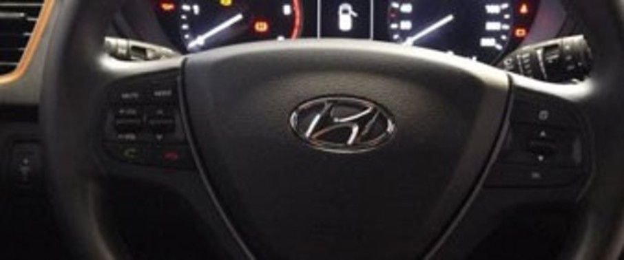 Hyundai i20 Cross Sport Multi Function Steering