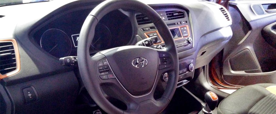 Hyundai i20 Cross Sport Steering Wheel