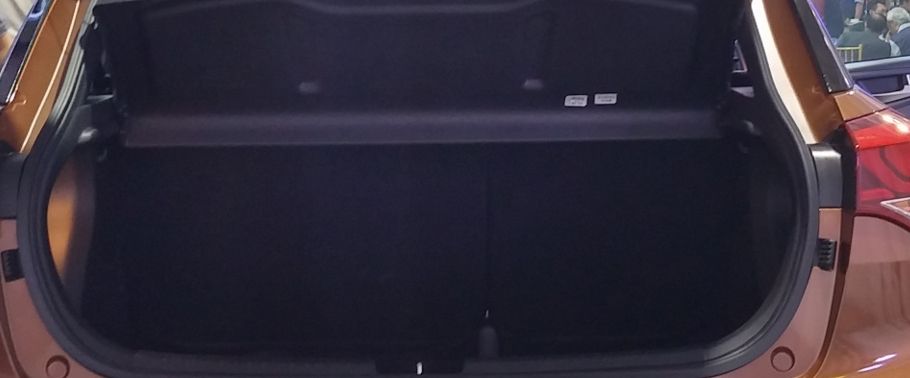 Storage Closer View of Hyundai i20 Cross Sport