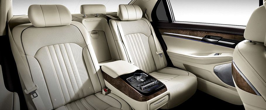 Hyundai Genesis1 Rear Seats