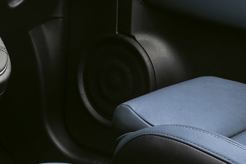Abarth 695 Speakers View