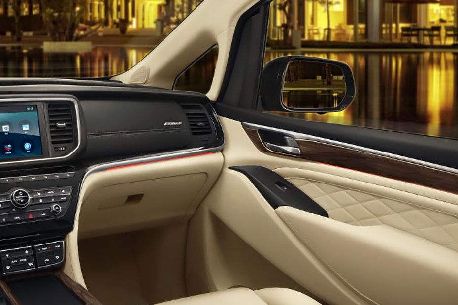 GAC GM8 Passengers View GAC GM8 Passengers View