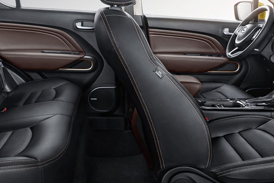 GAC GS3 Upholstery Details