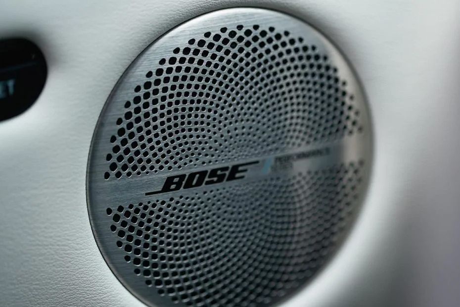 Speakers View of Infiniti QX80