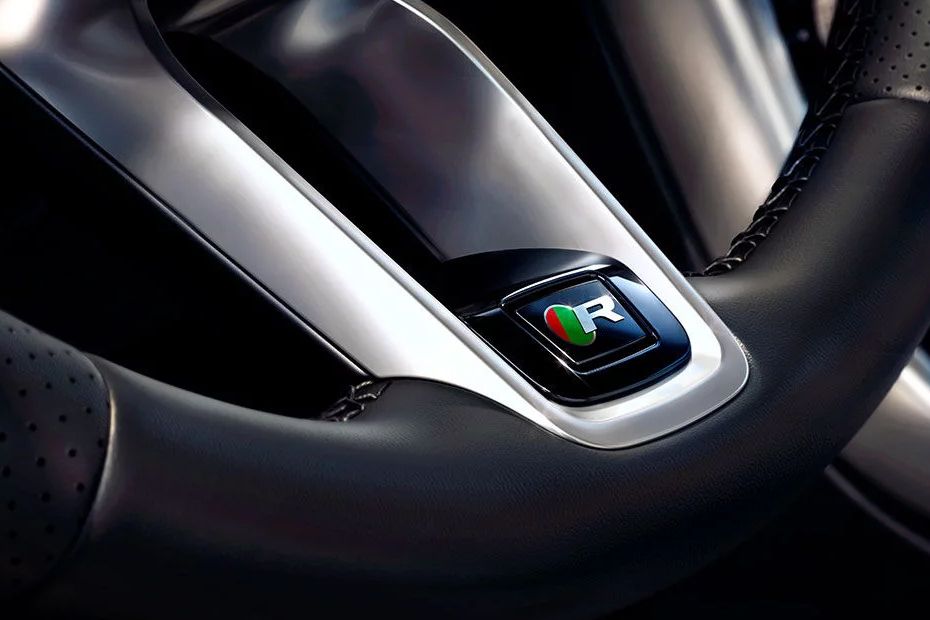 Jaguar XE Recessed Steering Controls