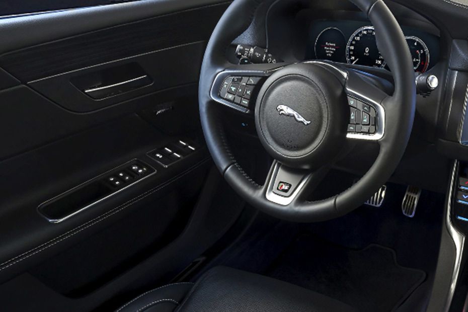 Jaguar XF Drivers Side In Side Door Controls