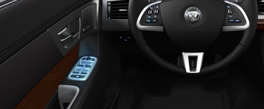 Jaguar XF Luxury Drivers Side In Side Door Controls Jaguar XF Luxury Drivers Side In Side Door Controls