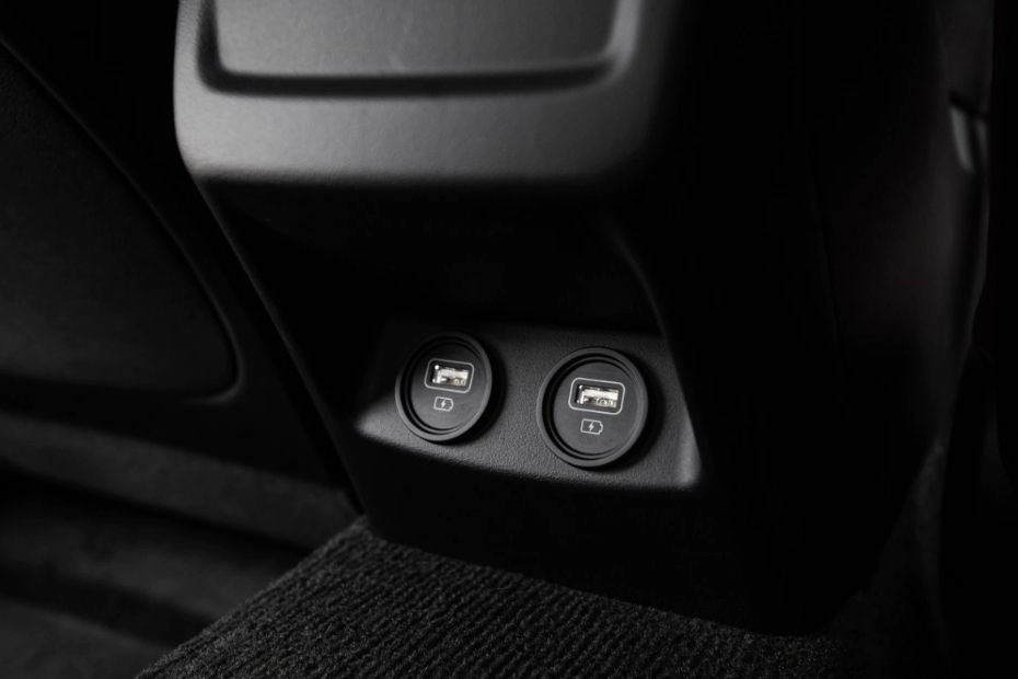 Power Accessories Outlet View of Kia K5