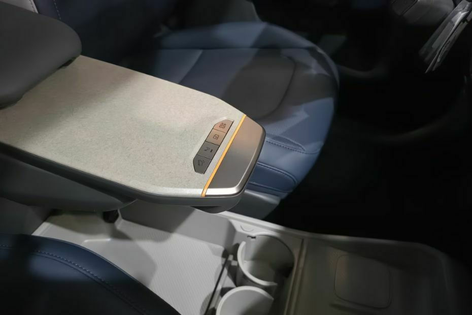 Kia EV3 Glove Box