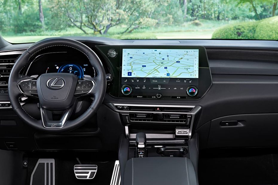 Lexus RX Dashboard View