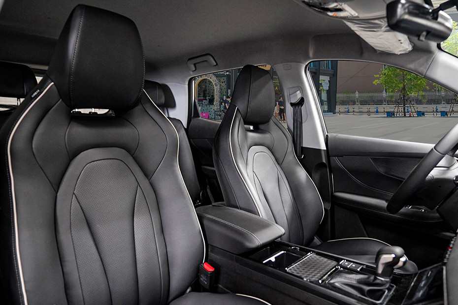 Tiggo Cross Front Seats