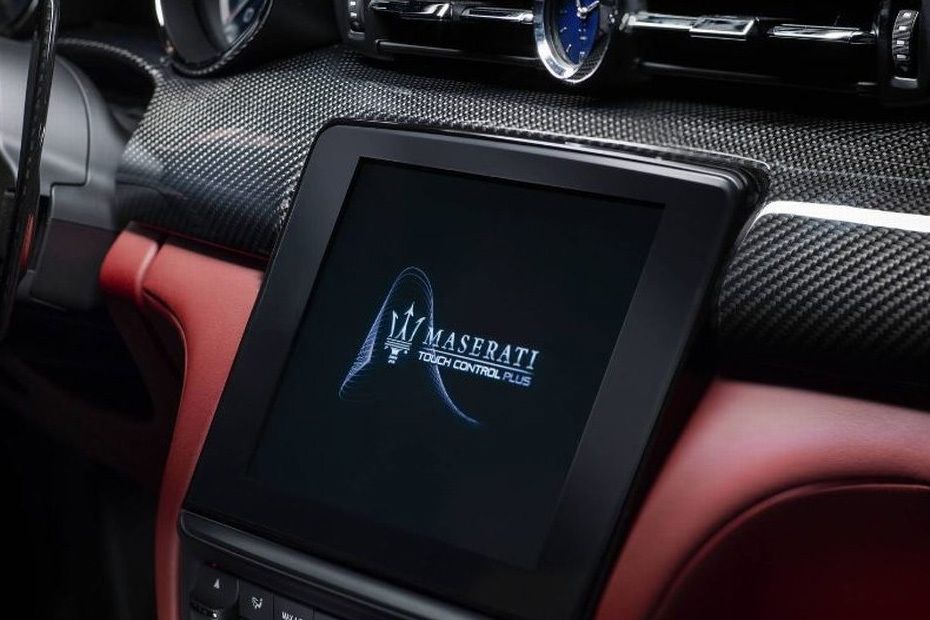 Maserati Quattroporte Touch Screen