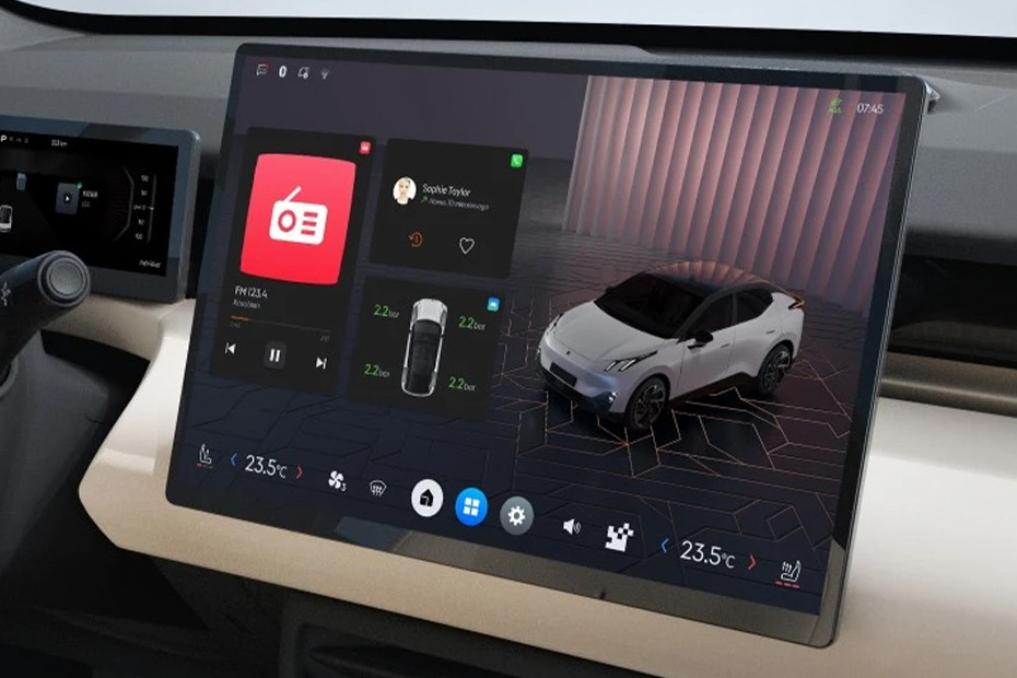 Lynk & Co 02 Touch Screen 02 touch screen