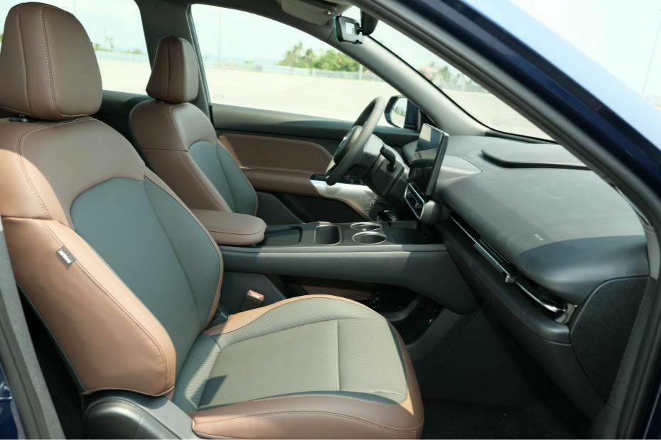 VF MPV 7 Front Seats