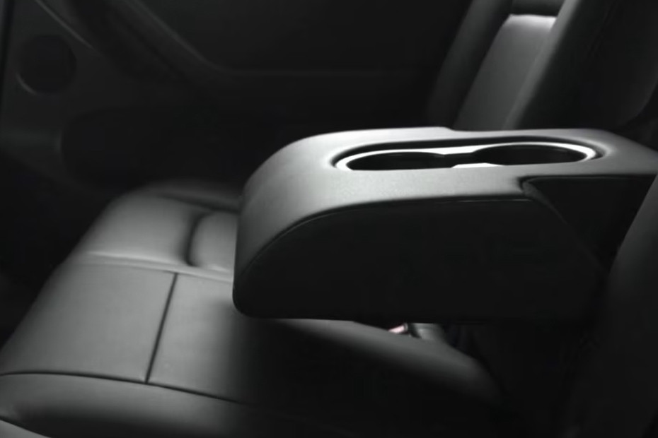 Model Y Armrest Rear