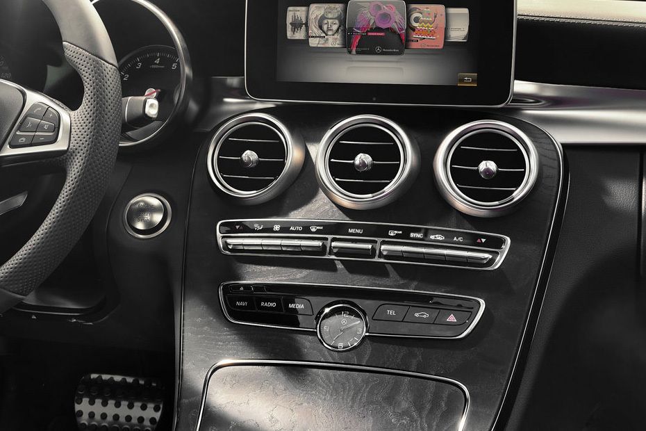 Mercedes-Benz C-Class Stereo View