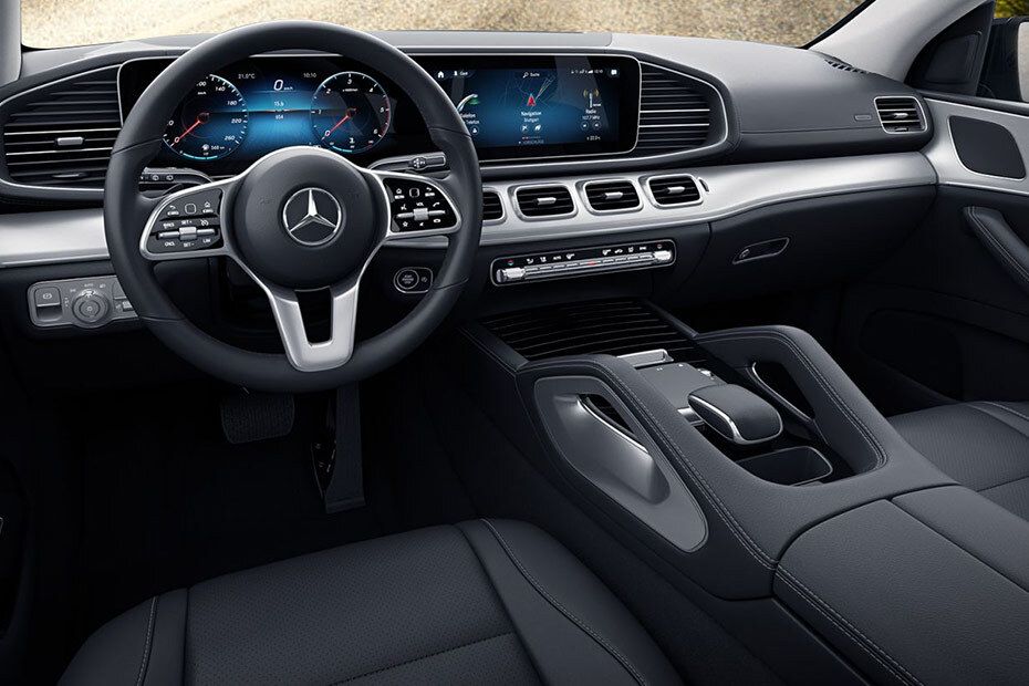 Mercedes-Benz GLE-Class Dashboard View