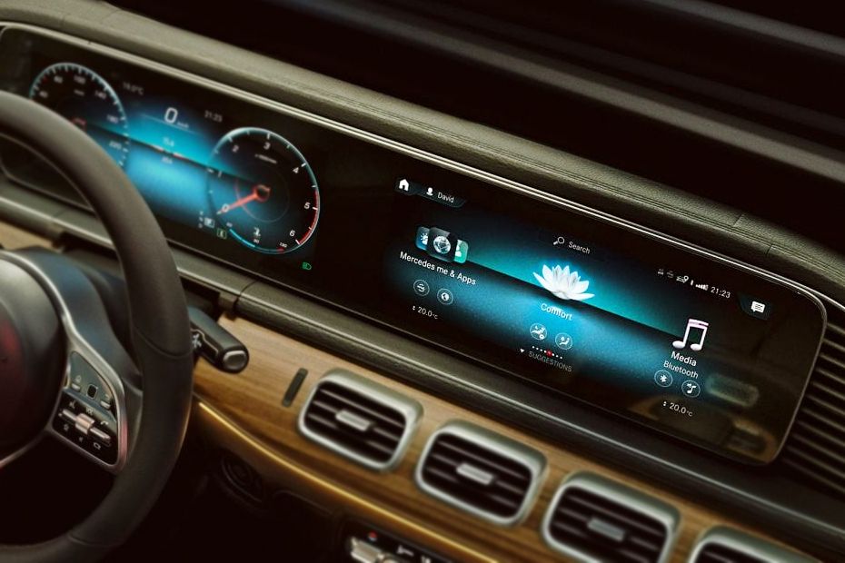 Mercedes-Benz GLE-Class Stereo View