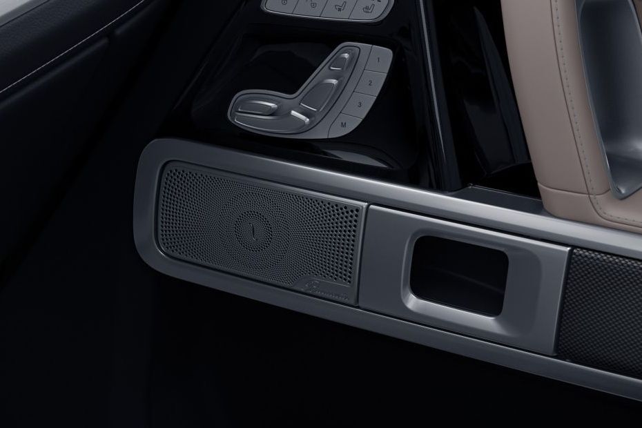 Mercedes-Benz G-Class Speakers View
