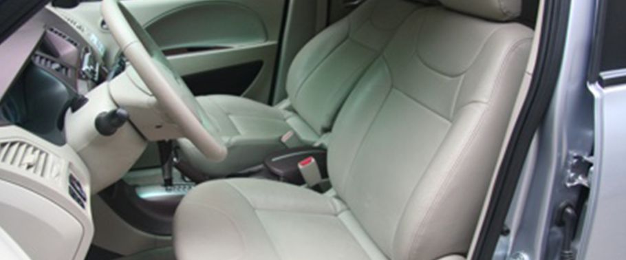 Fuzion (2007-2014) Front Seats