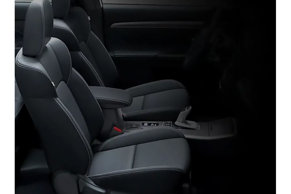 Mitsubishi Outlander PHEV Passenger Seat