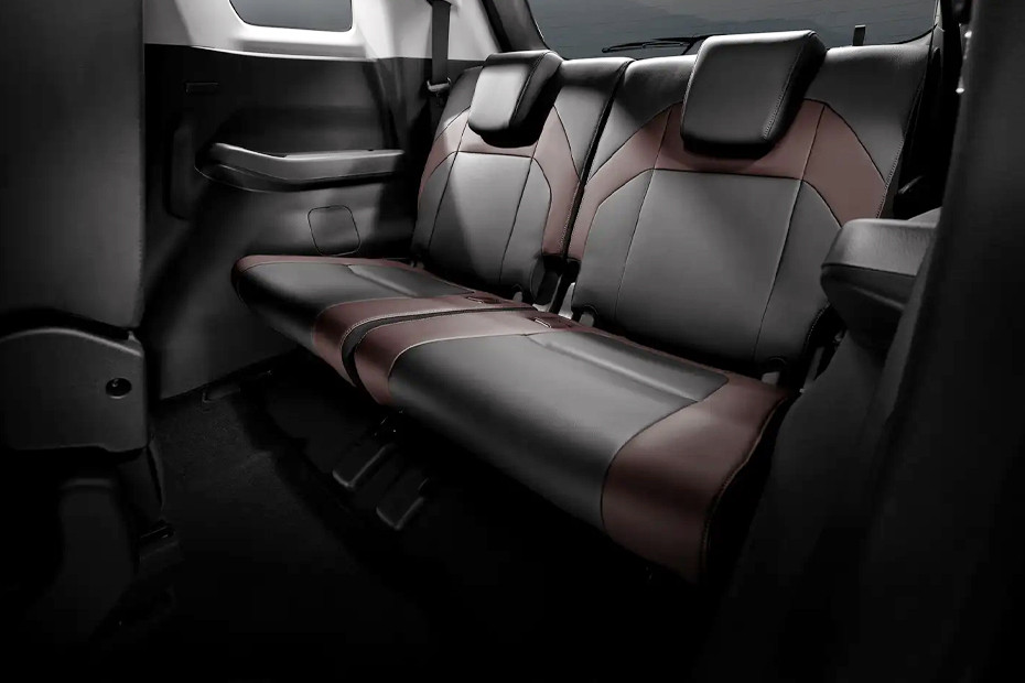 Mitsubishi Destinator Rear Seats