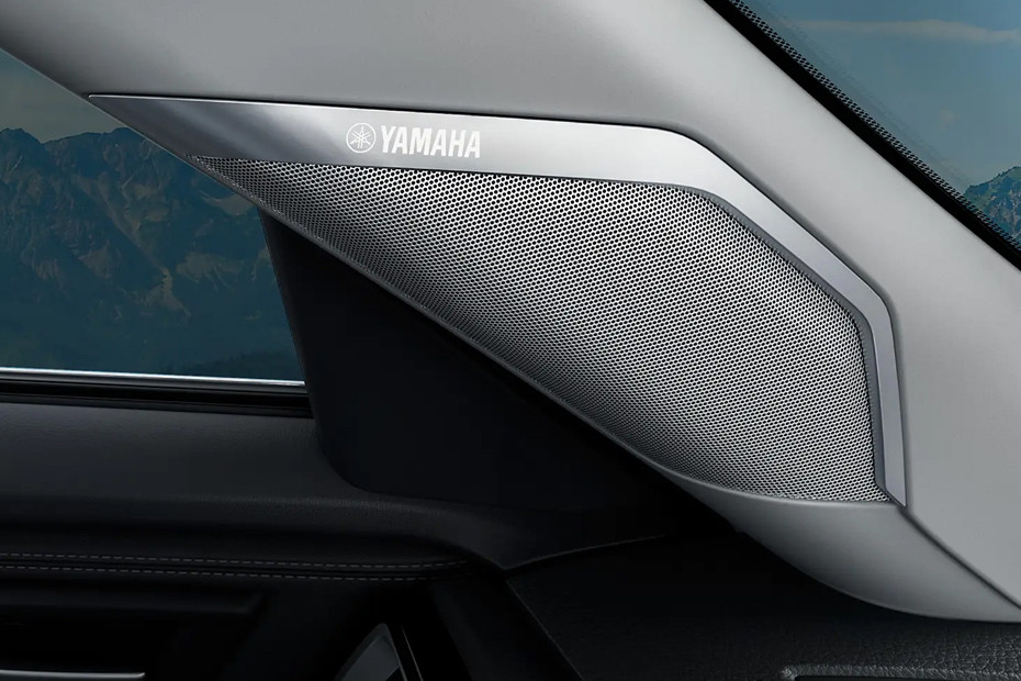 Speakers View of Mitsubishi Destinator