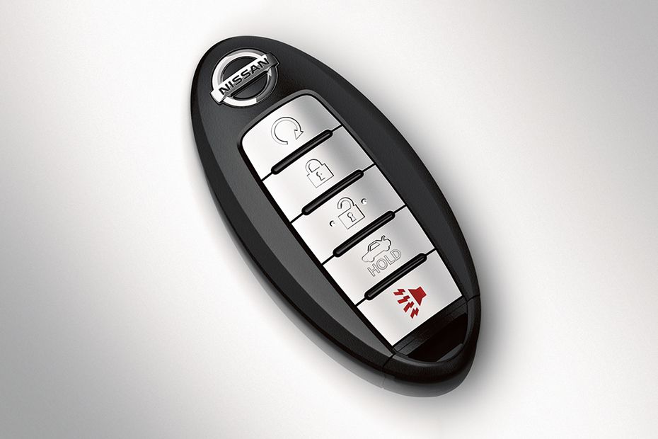 Nissan Patrol Royale Keychain Fob
