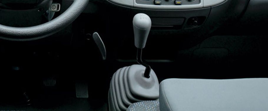Nissan Urvan Gear Shifter