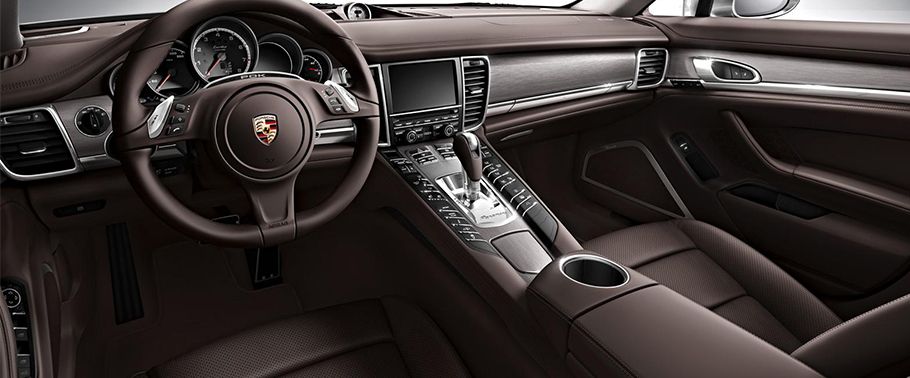 Dashboard View of Panamera Turbo Executive