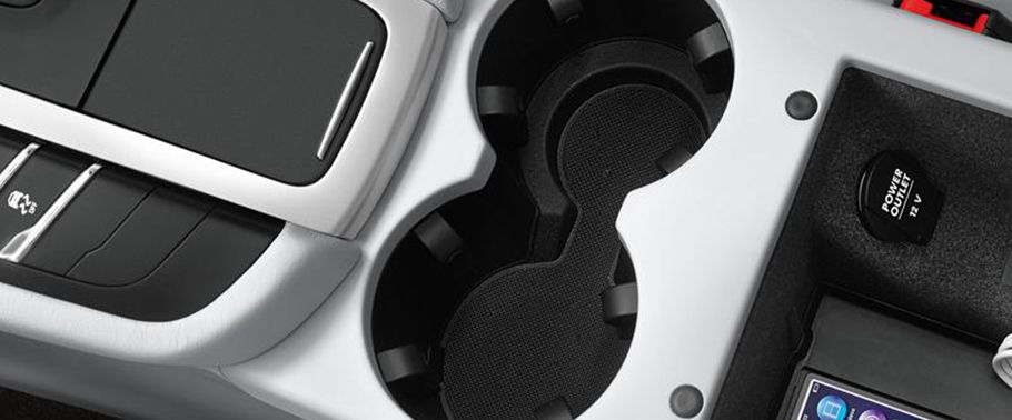 Macan S Diesel 245 hp Cup Holders