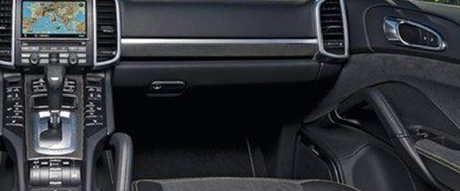 Porsche Cayenne GTS Gear Shifter