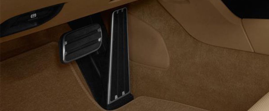 911 Carrera S Richbrook Competition Foot Pedal Set
