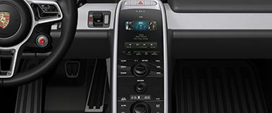 Front AC Controls of Porsche 918 Spy