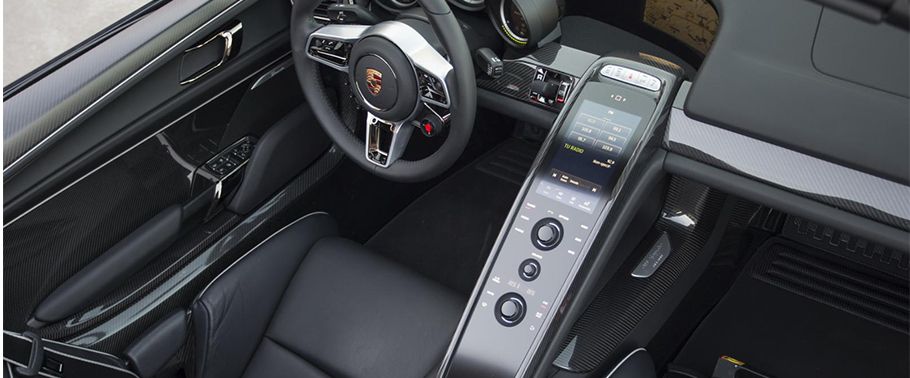 918 Spyder Weissach Package Center Console
