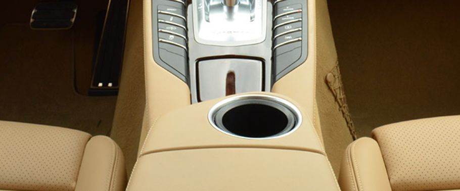 Panamera S Cup Holders