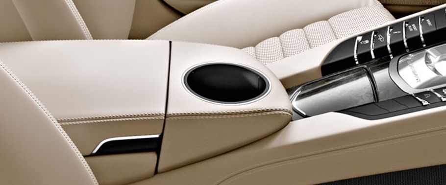 Panamera S E-Hybrid Cup Holders