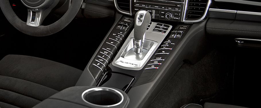 Panamera GTS Front Center Divider